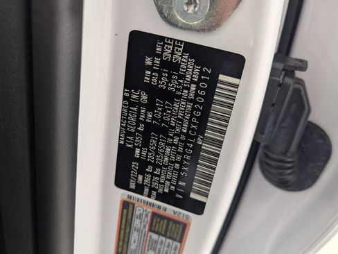 Used 2023 Kia Sorento LX FWD image 27