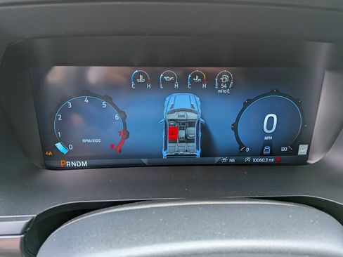 Used 2025 Ford F150 Lariat w/ Equipment Group 501A Mid image 27