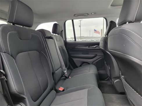 Certified 2023 Jeep Grand Cherokee Laredo X image 23