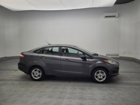 Used 2019 Ford Fiesta SE image 11