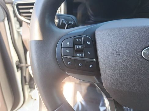 Used 2020 Ford Explorer Platinum w/ Premium Technology Package AWD/4WD image 20