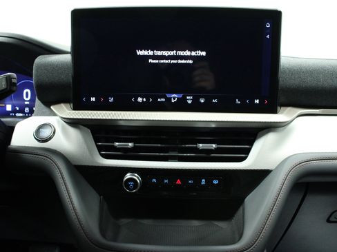 New 2026 Ford Explorer Active w/ Active Comfort Package image 23