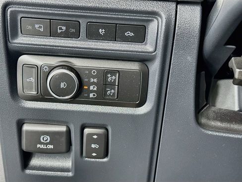 Used 2022 Ford F150 Lariat AWD/4WD image 14