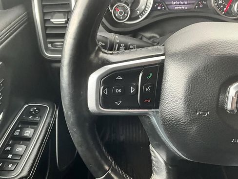 Used 2019 RAM 1500 Laramie AWD/4WD image 32