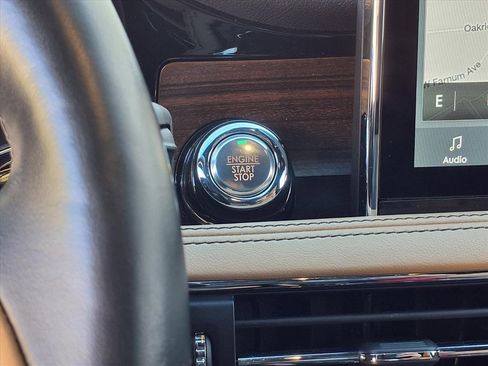 Used 2022 Lincoln Corsair Reserve w/ Equipment Group 201A image 17