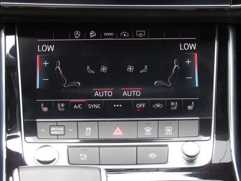 Used 2023 Audi Q7 2.0T Premium Plus w/ Premium Plus Package AWD/4WD image 32