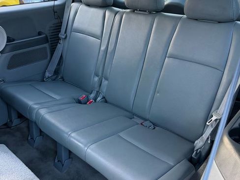 Used 2004 Honda Pilot EX image 10