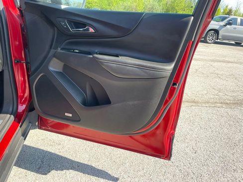 Used 2024 Chevrolet Equinox Premier image 20