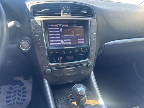 Used 2014 Lexus IS 250C w/ Navigation System Package image 12
