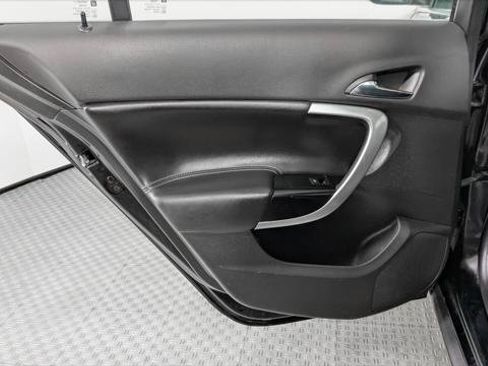 Used 2017 Buick Regal Sport Touring FWD image 13