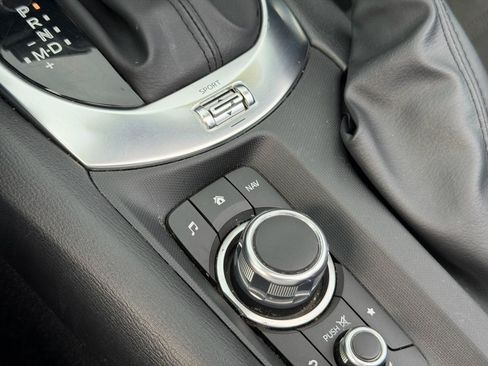 Used 2017 FIAT 124 Spider Abarth RWD image 25