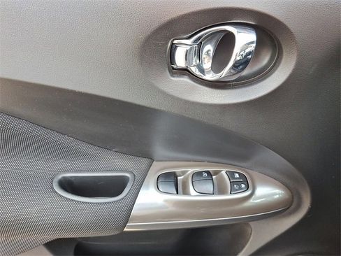 Used 2014 Nissan Juke S image 13