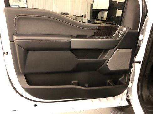 Used 2023 Ford F250 Lariat w/ Lariat Ultimate Package image 16