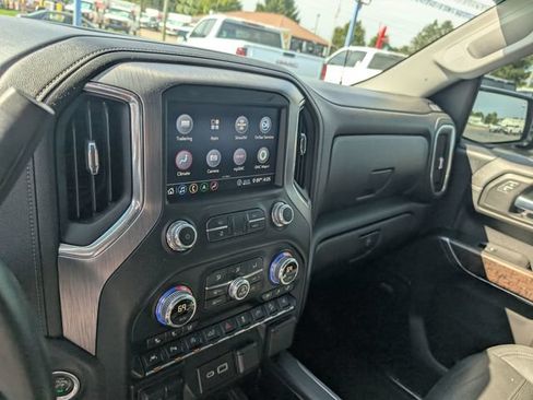 Used 2020 GMC Sierra 1500 Denali w/ Denali Ultimate Package AWD/4WD image 22