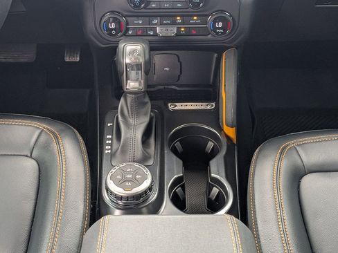 Used 2024 Ford Bronco Badlands image 20