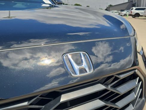 Used 2023 Honda HR-V Sport image 10