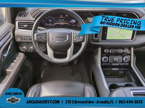 Used 2023 GMC Yukon XL Denali AWD/4WD image 16
