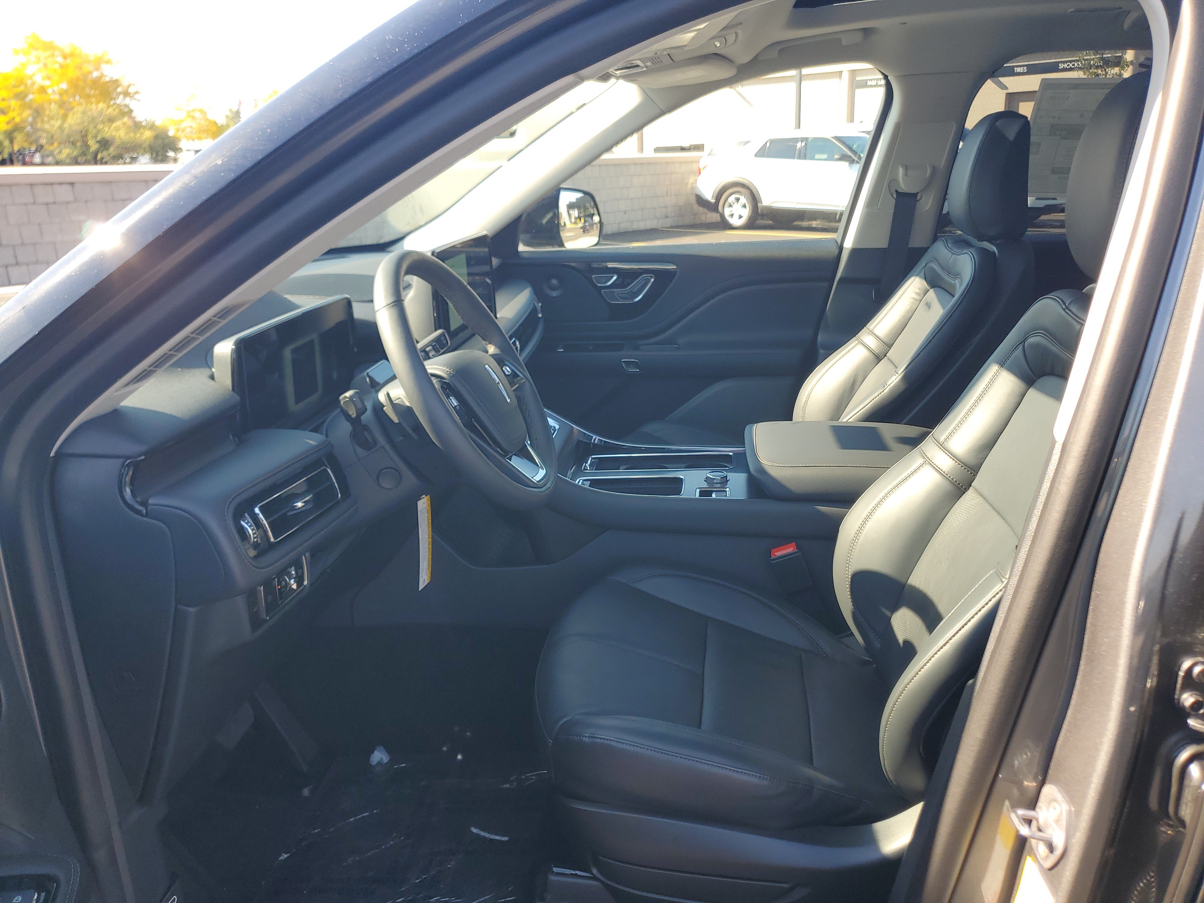 New 2027 Lincoln Aviator Reserve AWD/4WD image 11