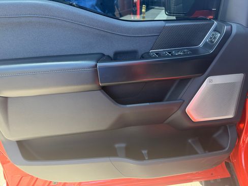 Certified 2022 Ford F150 Raptor w/ Raptor 37 Performance Package AWD/4WD image 13