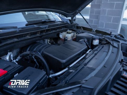 Used 2021 GMC Yukon XL Denali w/ Denali Premium Package image 45