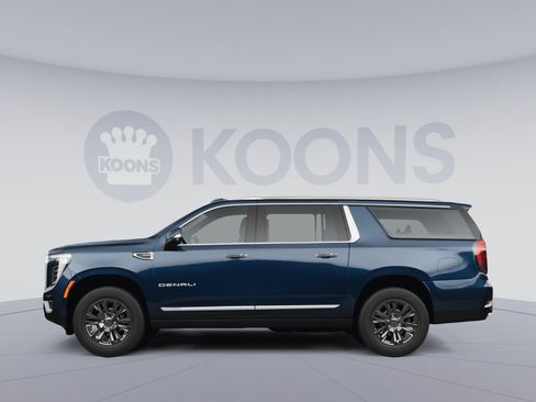 New 2026 GMC Yukon XL Denali AWD/4WD image 2