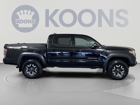 Used 2020 Toyota Tacoma TRD Off-Road w/ Technology Package AWD/4WD image 8