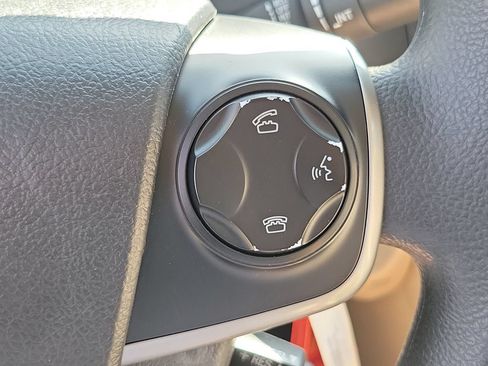 Used 2014 Toyota Camry LE FWD image 25