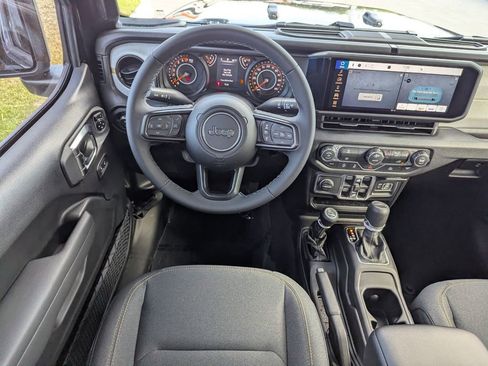 New 2026 Jeep Gladiator Sport image 10