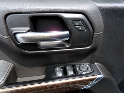 Used 2019 Chevrolet Silverado 1500 RST image 27