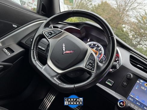 Used 2019 Chevrolet Corvette Stingray Coupe image 16