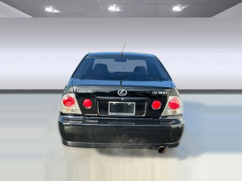 Used 2001 Lexus IS 300 image 10