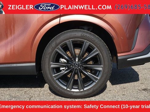 Used 2025 Lexus RX 350 F Sport w/ Convenience Package AWD/4WD image 9