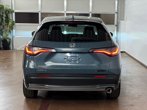 Used 2023 Honda HR-V Sport image 4