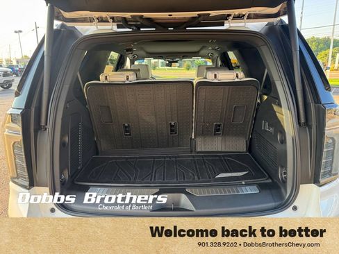 Used 2025 Chevrolet Tahoe Premier w/ Sun And Tow Package AWD/4WD image 39