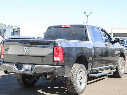Used 2017 RAM 1500 Express RWD image 4