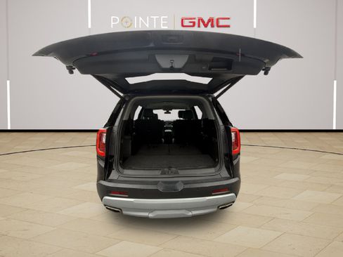 Certified 2023 GMC Acadia SLT image 28