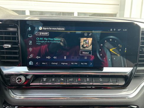 Certified 2025 Chevrolet Silverado 2500 High Country w/ Technology Package image 23