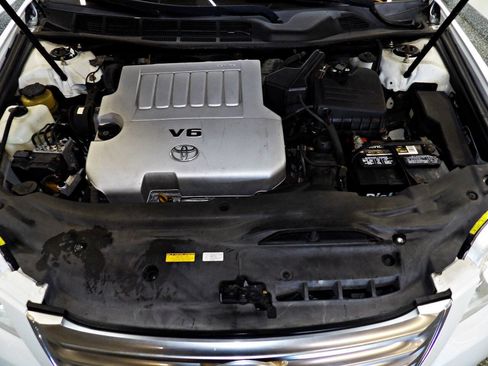 Used 2009 Toyota Avalon Limited FWD image 22