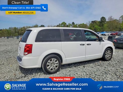 Used 2019 Dodge Grand Caravan SE w/ UConnect Hands-Free Group FWD image 4