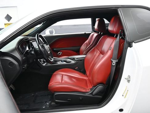 Used 2020 Dodge Challenger SXT w/ Plus Package RWD image 11