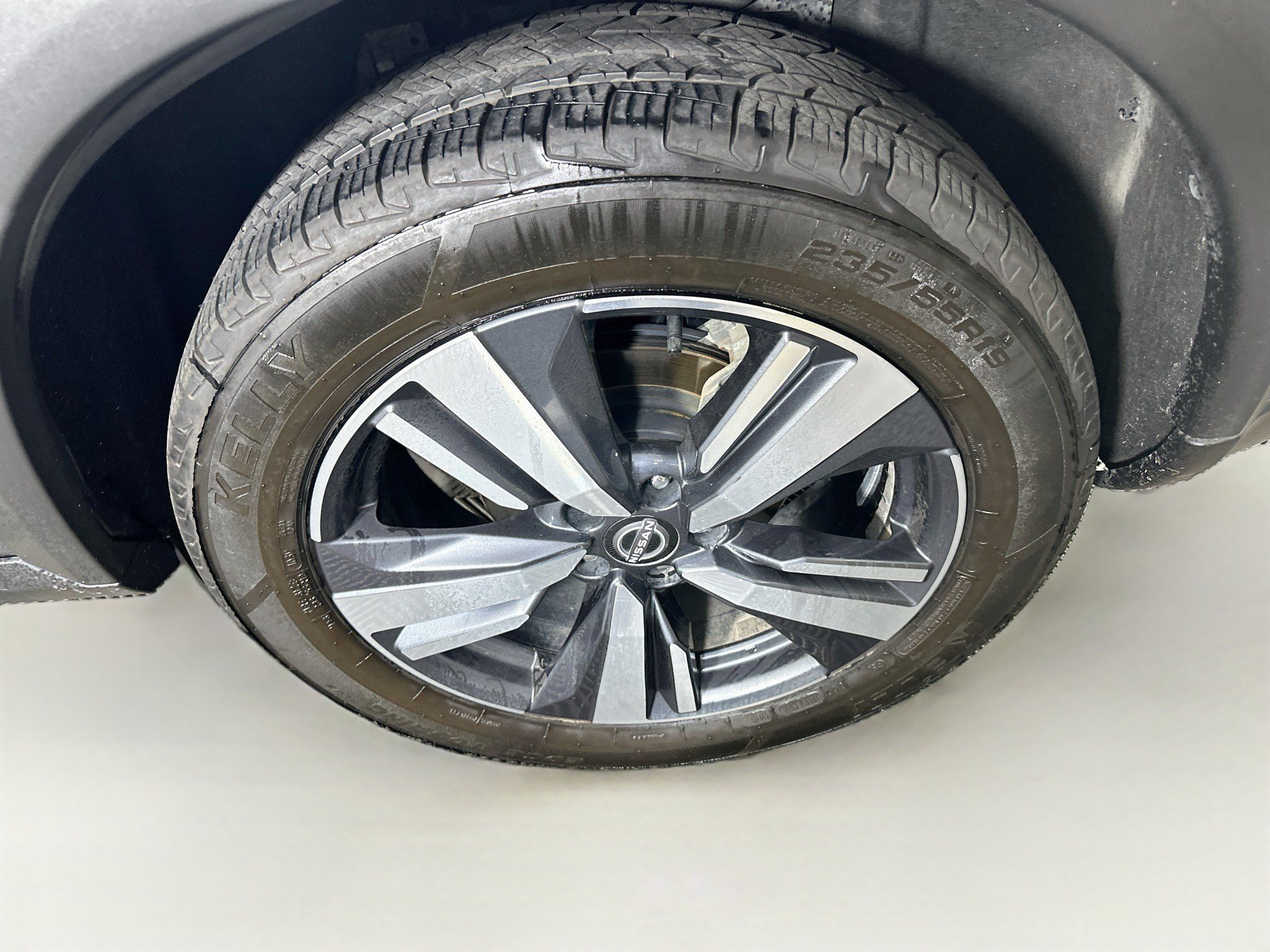 Used 2023 Nissan Rogue SL AWD/4WD image 11