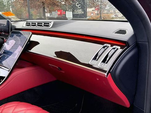 Used 2022 Mercedes-Benz S 500 4MATIC image 18