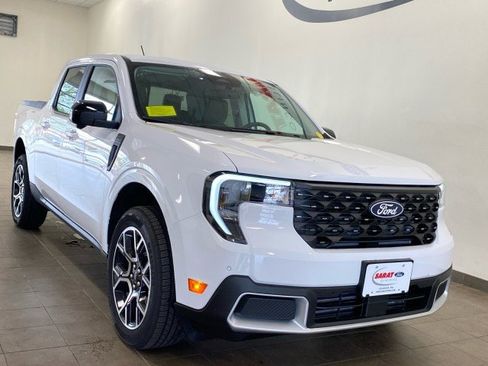 New 2025 Ford Maverick Lariat w/ 4K Tow Package image 9