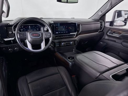 Used 2024 GMC Sierra 3500 SLT w/ SLT Convenience Package AWD/4WD image 30