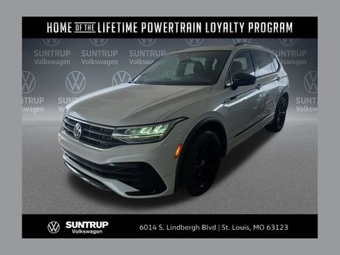 Used 2023 Volkswagen Tiguan SE R-Line FWD image 1