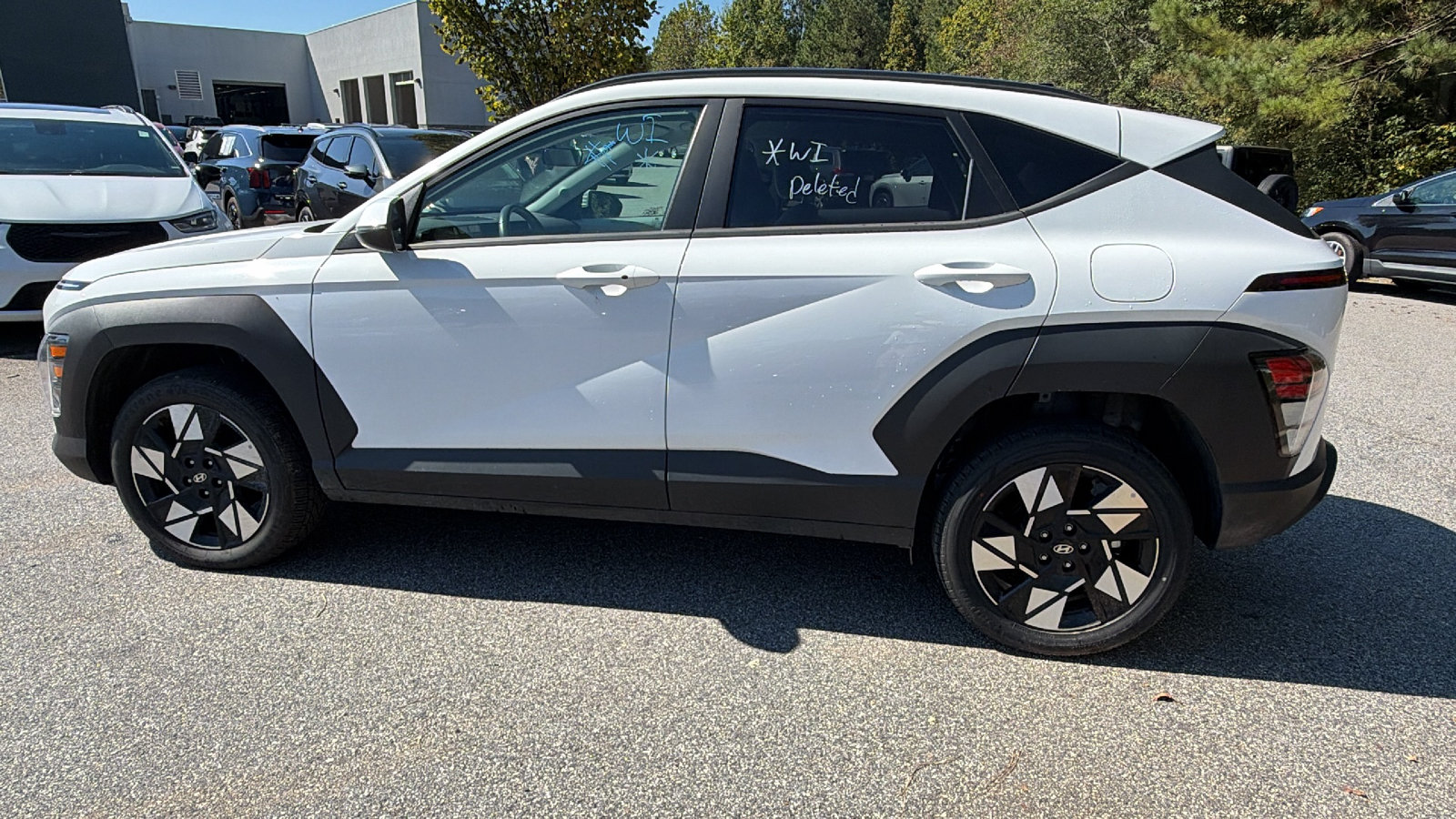 Used 2025 Hyundai Kona SEL AWD/4WD image 11
