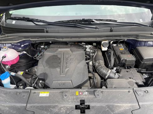 Used 2026 Kia Carnival FWD image 35