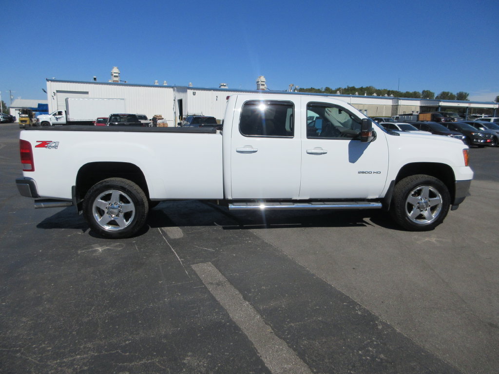 Used 2014 GMC Sierra 2500 SLT w/ SLT Convenience Package AWD/4WD image 5