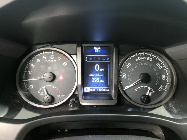 Used 2016 Toyota Tacoma TRD Sport w/ Towing Package AWD/4WD image 17