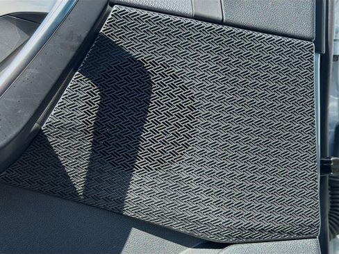 Certified 2025 BMW X2 xDrive28i image 24